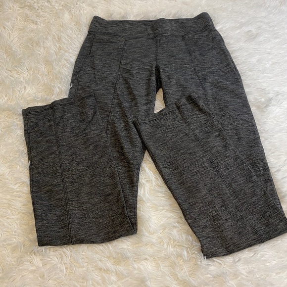 Athleta Gray Front and Back Pocket Straight Leg work-out Pants - Picture 1 of 6